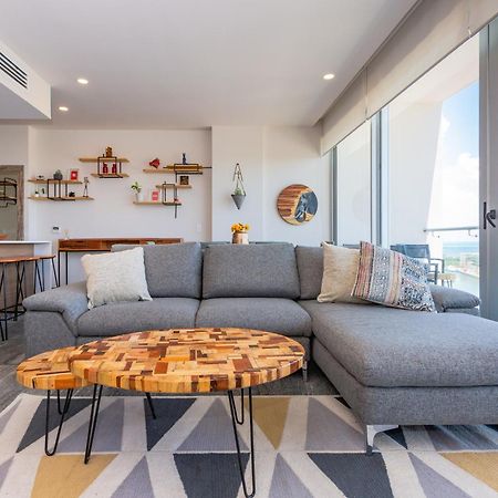 Ocean View Condo - Beach, Pool & Jacuzzi! Cancún Buitenkant foto