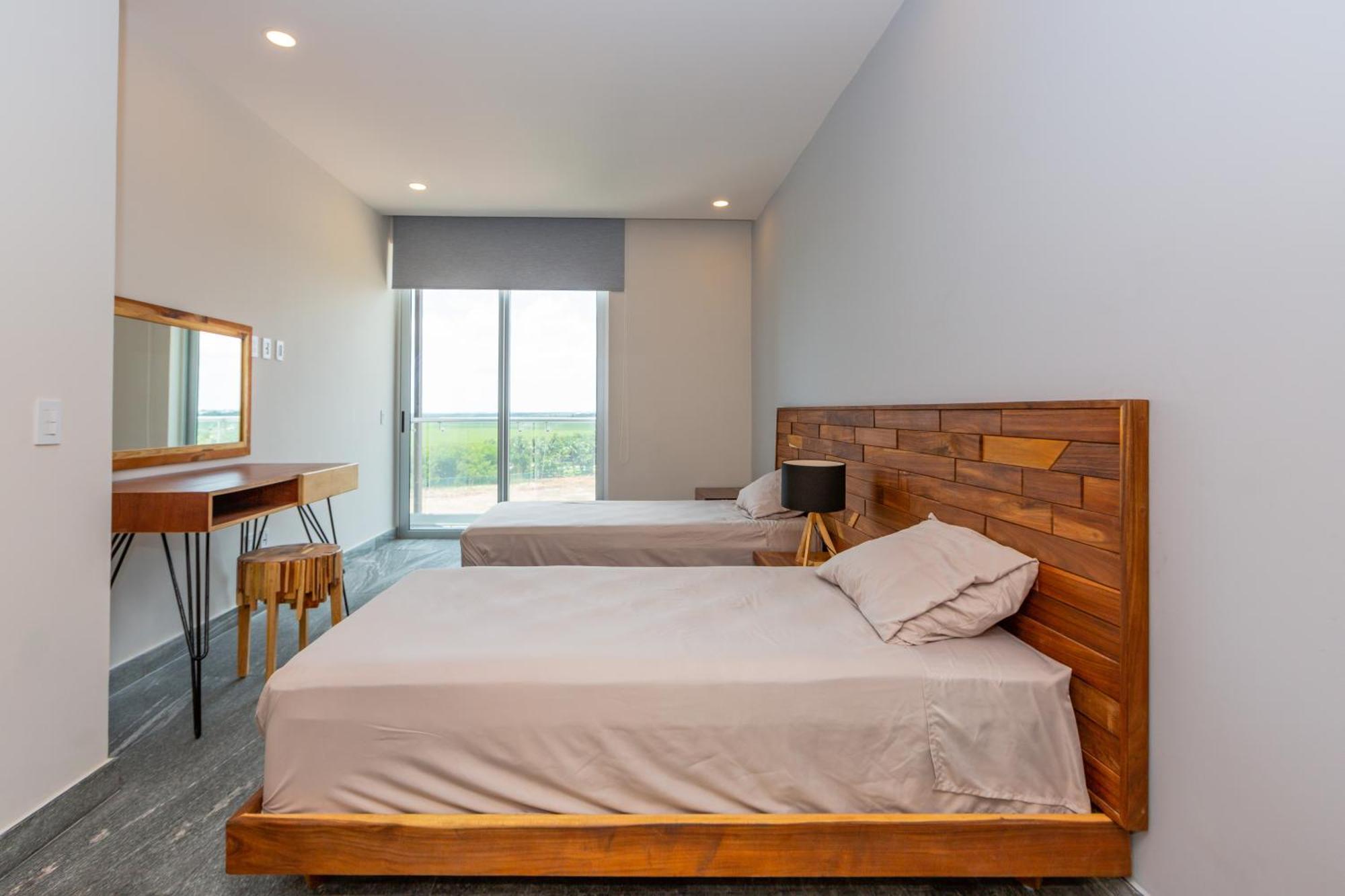 Ocean View Condo - Beach, Pool & Jacuzzi! Cancún Buitenkant foto
